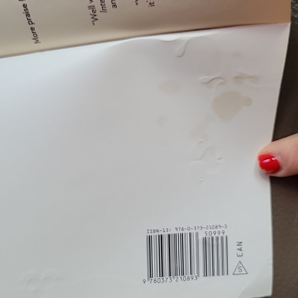 Alice In Zombieland by Gena Showalter in paperback - Picture 7 of 7